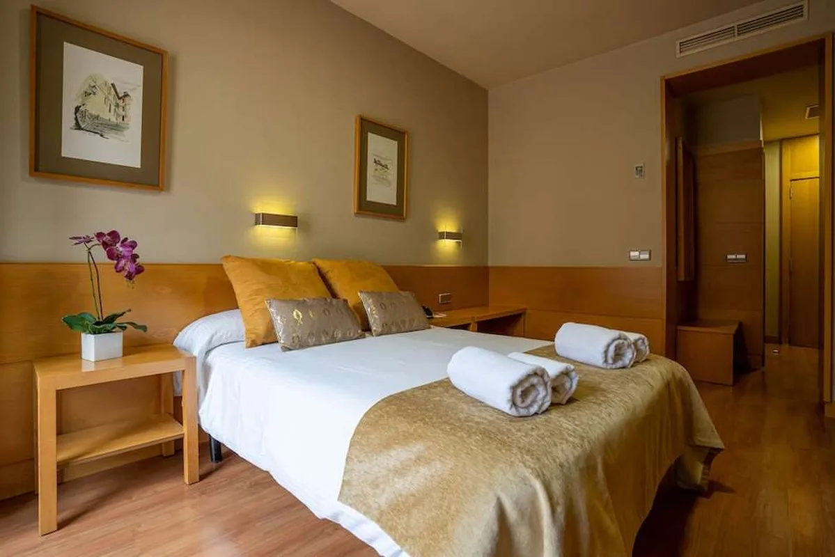 Hotel Victoria 4 — hoofdfoto