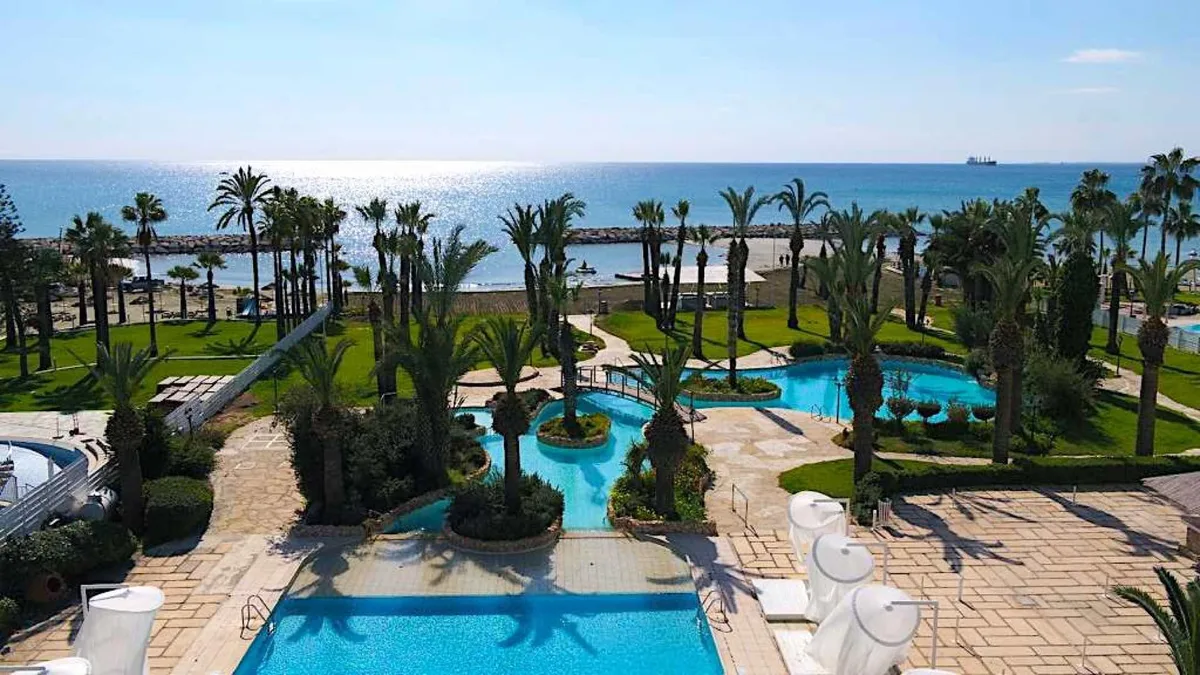 Sandy Beach Hotel & Spa — hoofdfoto