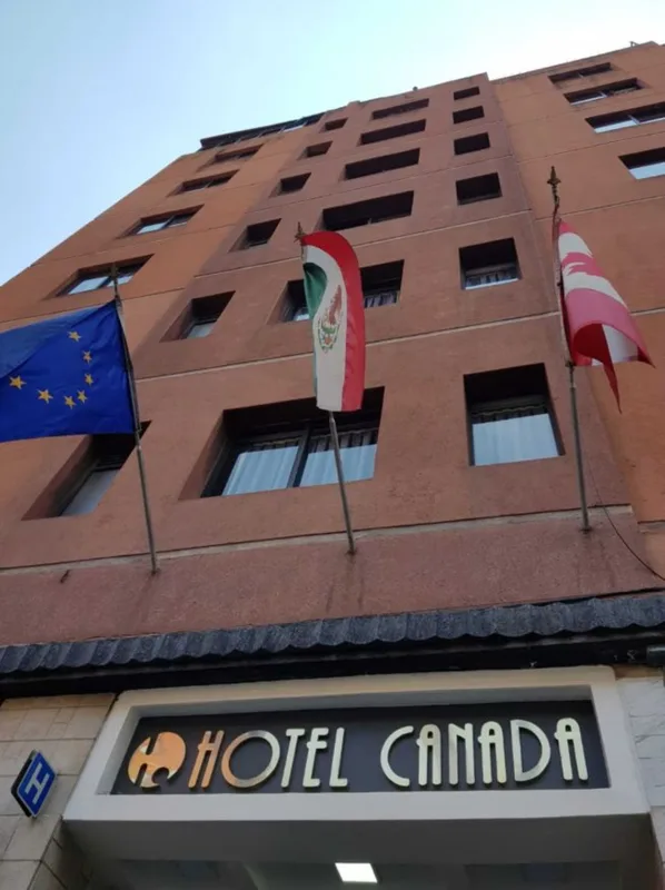 Hotel Canada — hoofdfoto