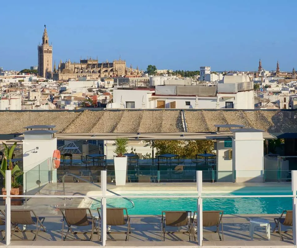 Hotel Becquer — hoofdfoto