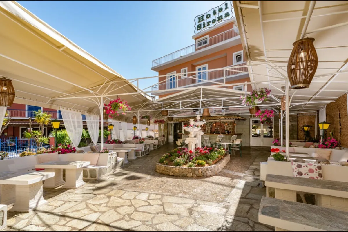 Sirena Beach Hotel — hoofdfoto