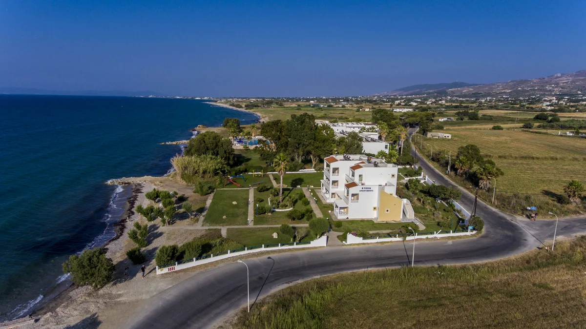 Byron Apartments — hoofdfoto