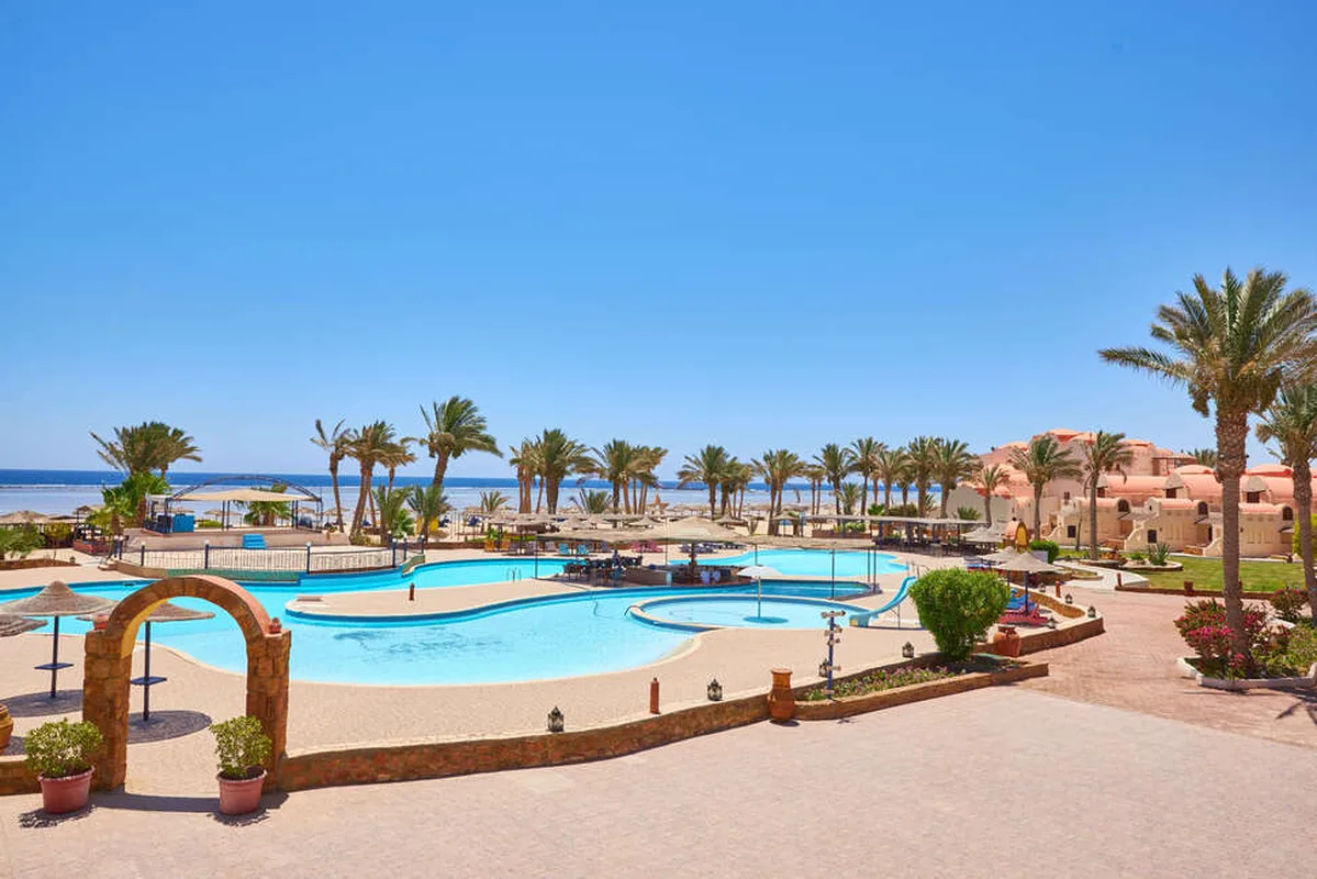 Protels Crystal Beach Resort — hoofdfoto