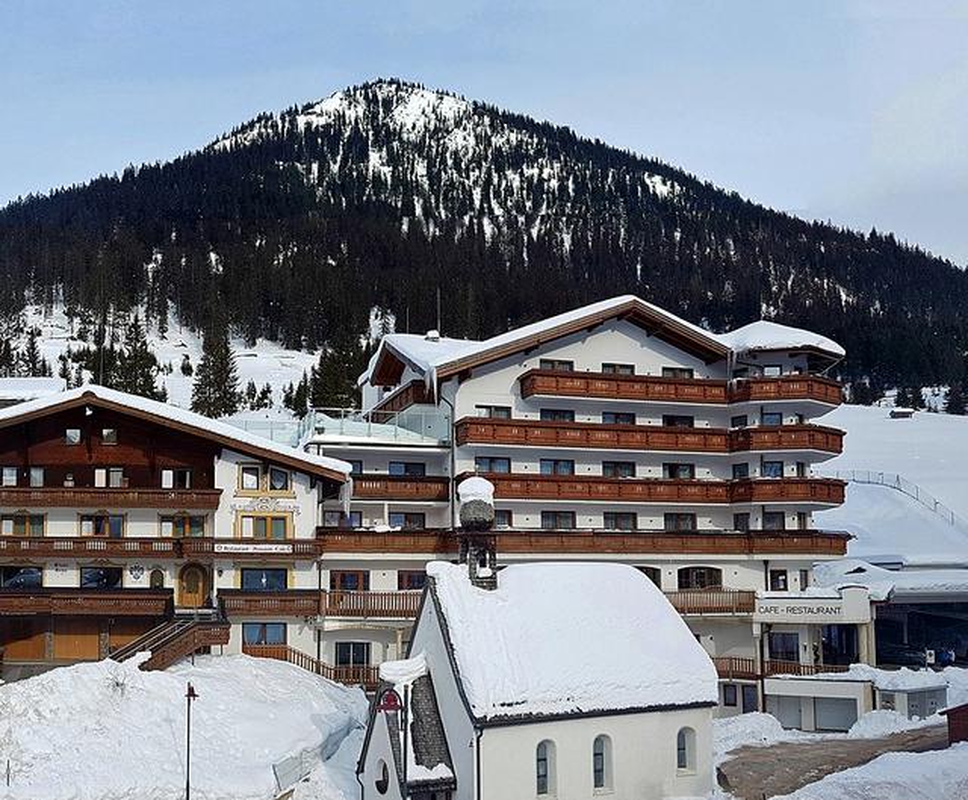 Hotel Thaneller — hoofdfoto