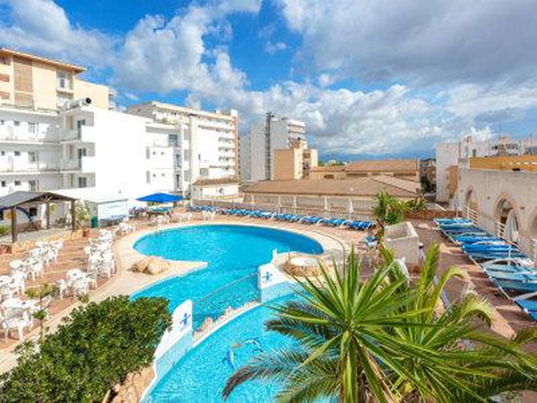 Hotel Kilimanjaro — hoofdfoto