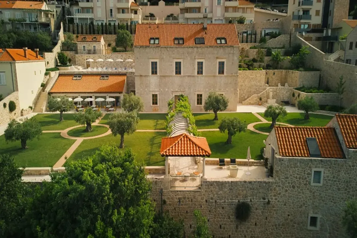 Palace Natali — hoofdfoto