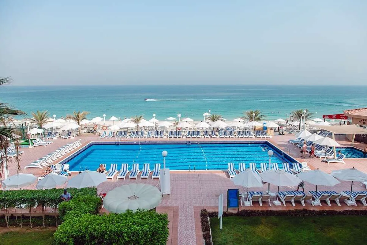 Sharjah Carlton Hotel — hoofdfoto