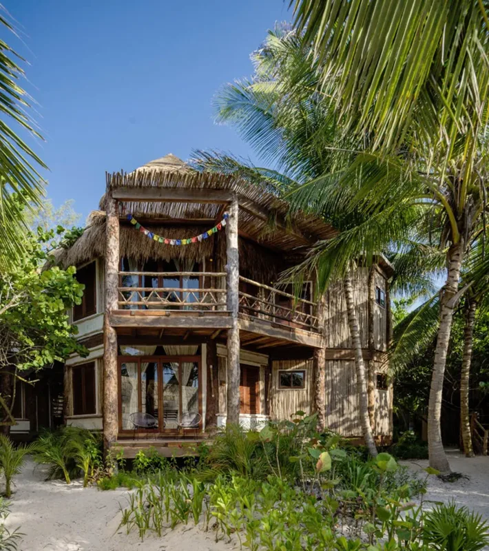 Delek Tulum — hoofdfoto