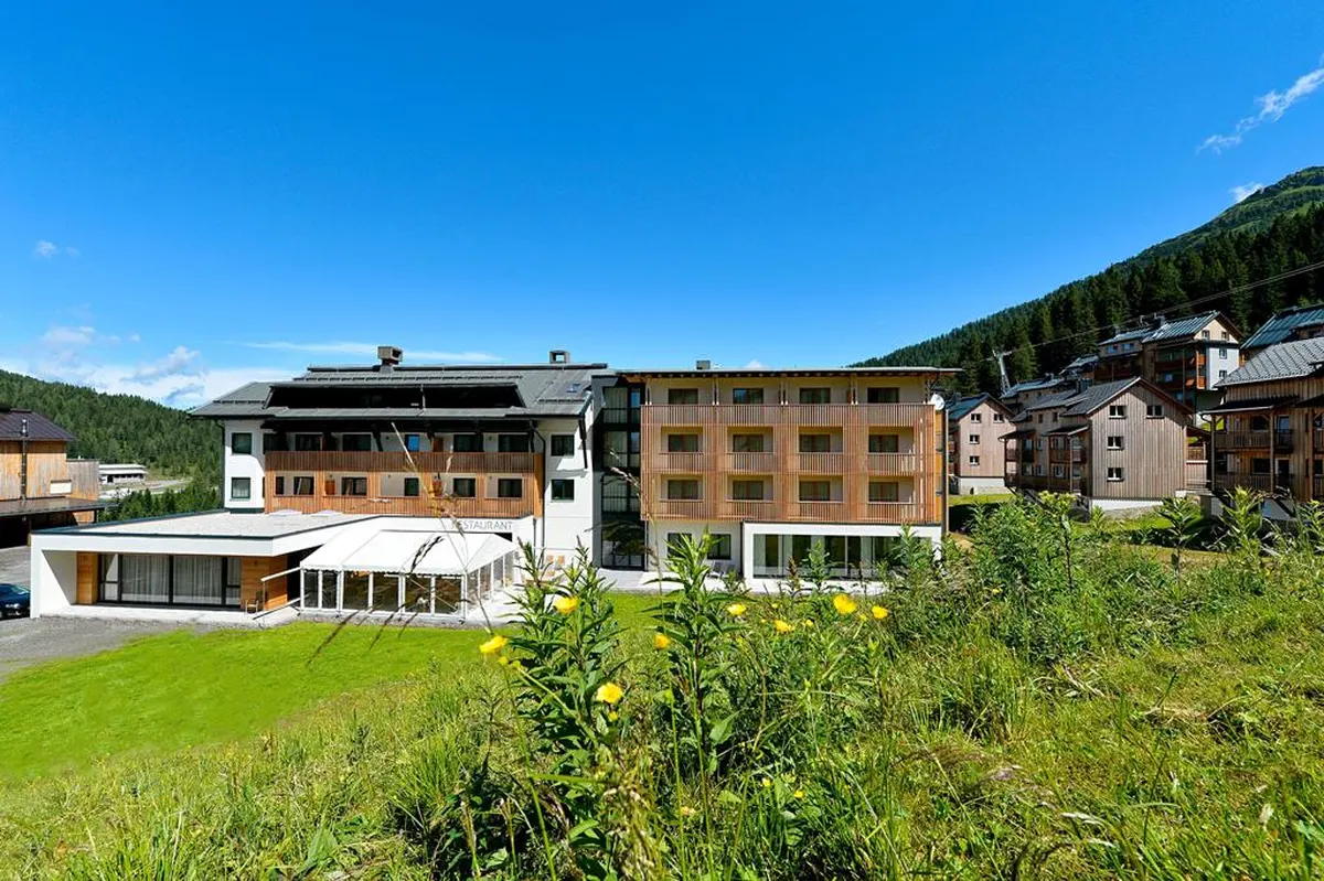 Almhotel Kaernten — hoofdfoto