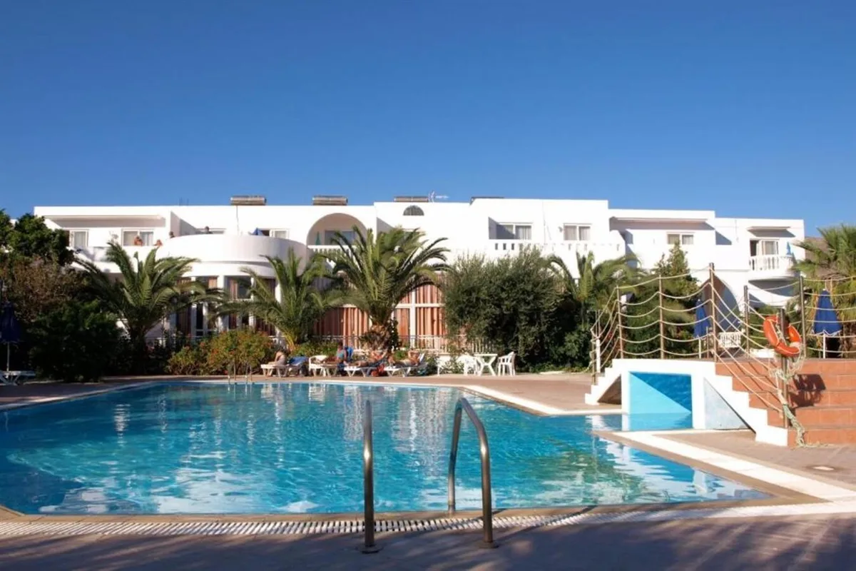 Eristos Beach Hotel — hoofdfoto
