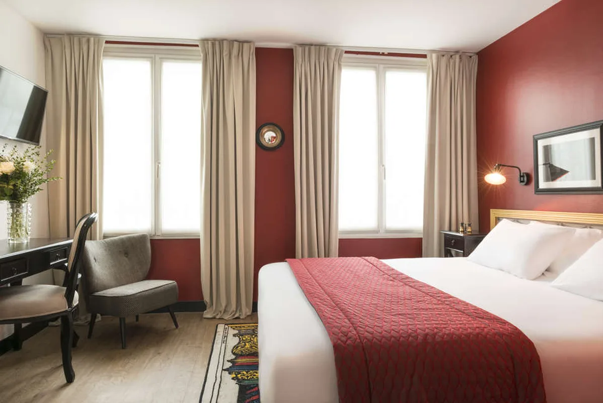 Sacha Hotel, hoofdfoto