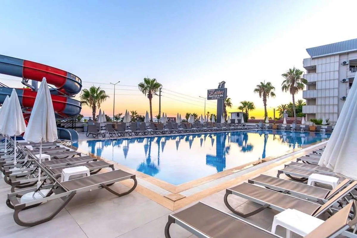 Grand Kolibri Prestige & Spa — hoofdfoto