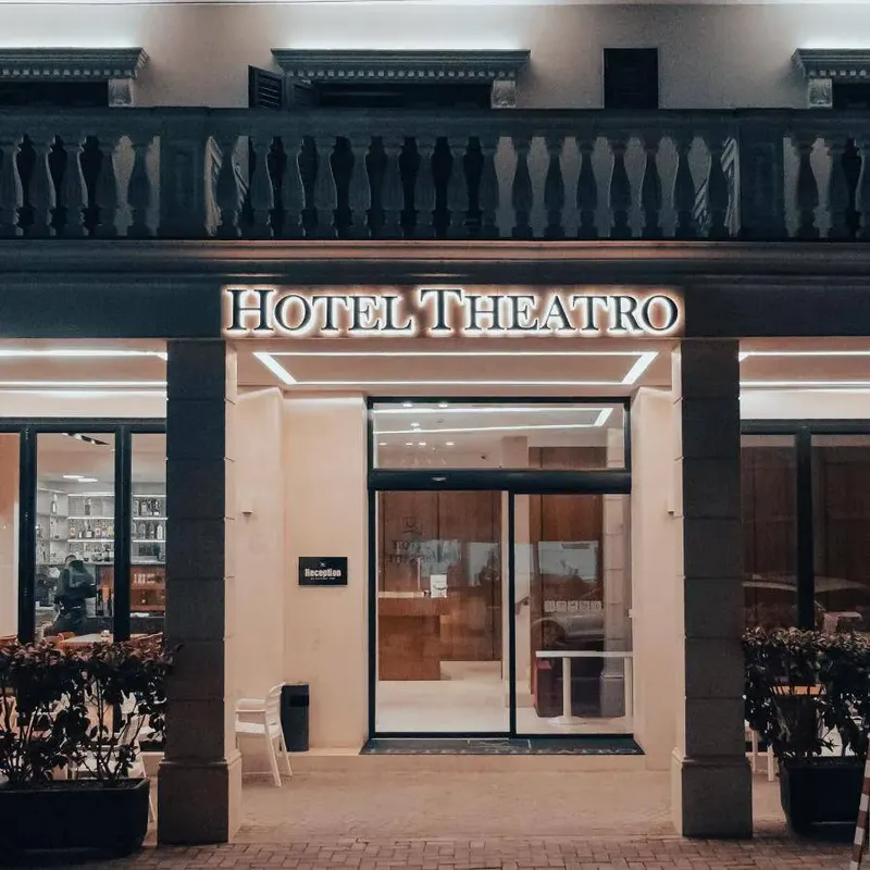 Hotel Theatro — hoofdfoto