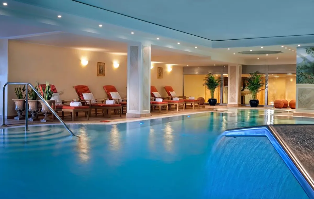 Palace Berlin — hoofdfoto