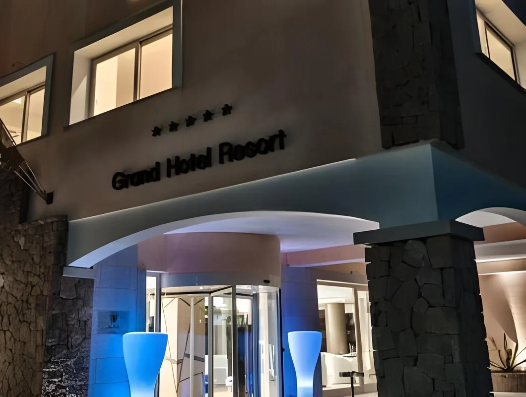 Ma & Ma Grand Hotel Resort, hoofdfoto