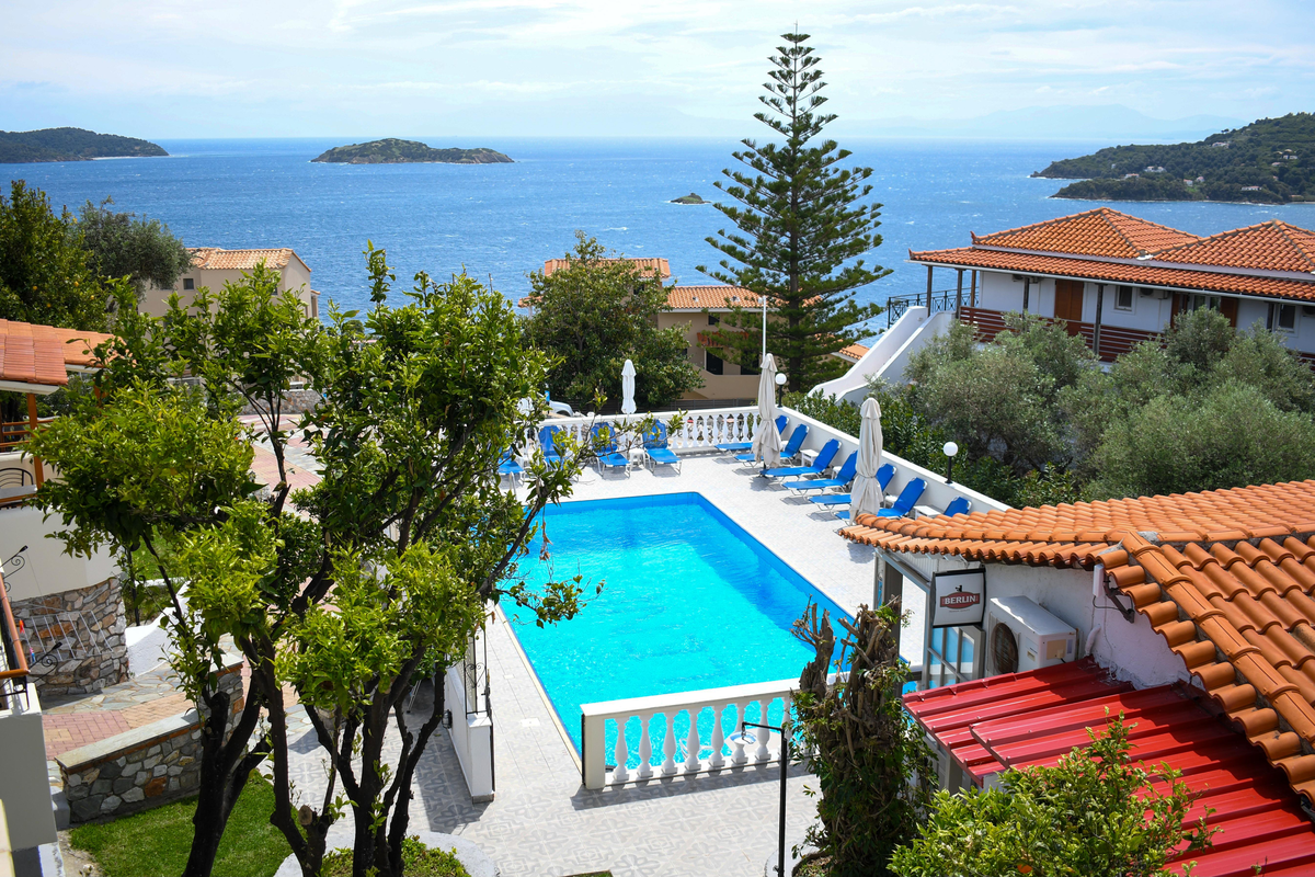 Appartementen Elenis Village — hoofdfoto