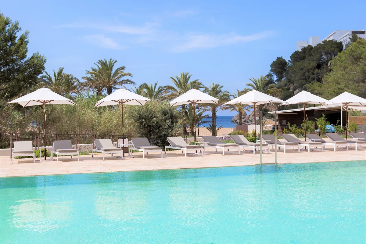 Cala San Miguel Ibiza Resort, Curio by Hilton - adults only — hoofdfoto