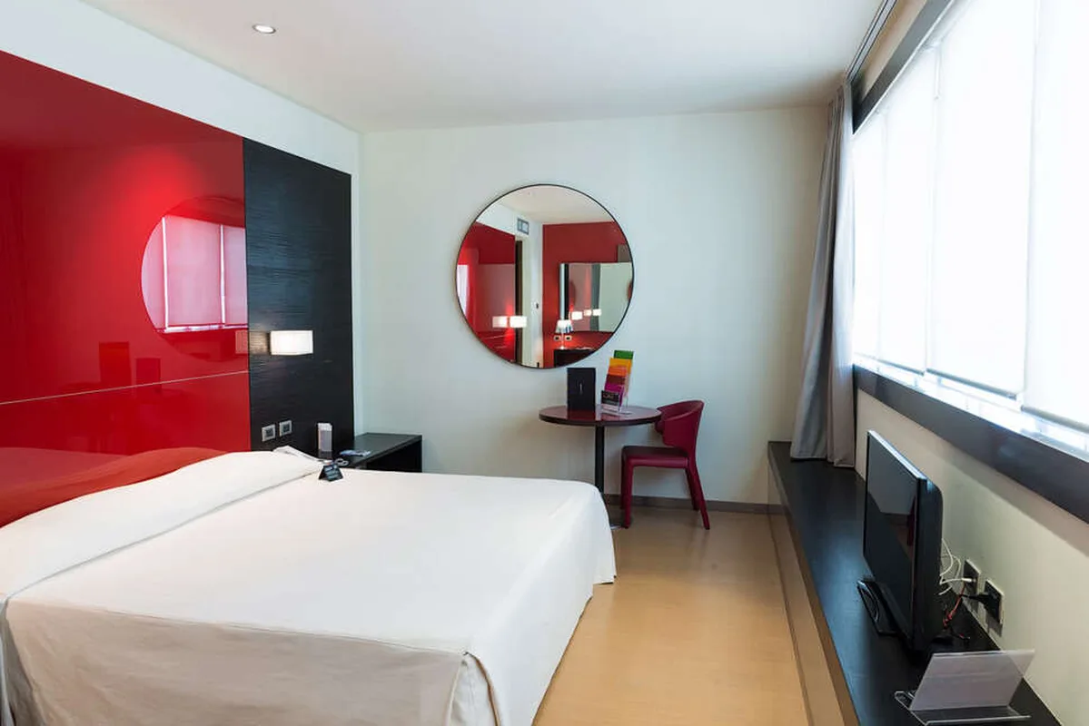 Unahotels T Hotel Cagliari — hoofdfoto