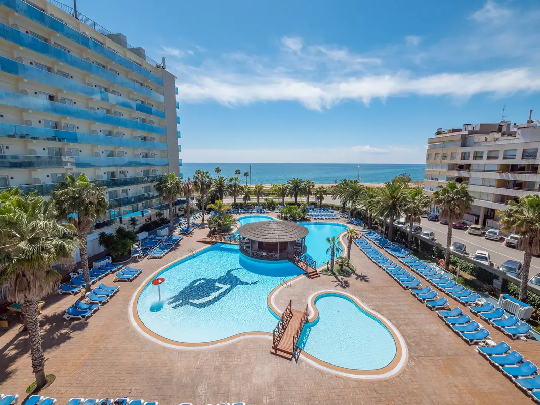 Hotel Golden Taurus Aquapark Resort — hoofdfoto