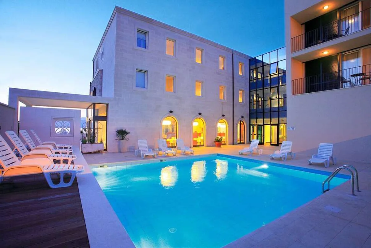 Hotel Lipa — hoofdfoto