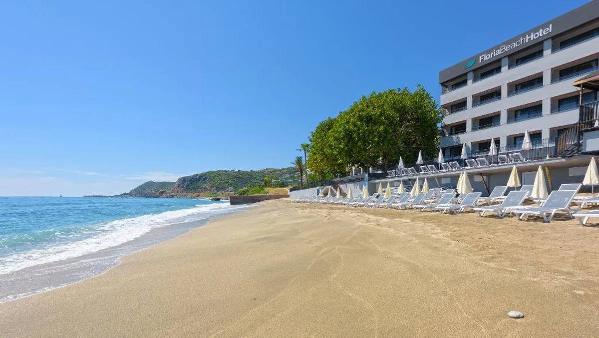 Floria Beach Hotel — hoofdfoto