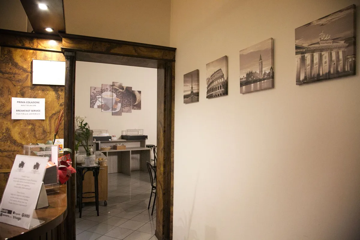 Astrid Hotel, hoofdfoto