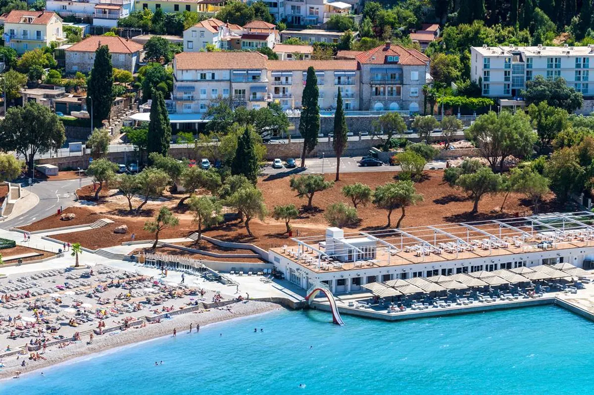 Komodor — hoofdfoto