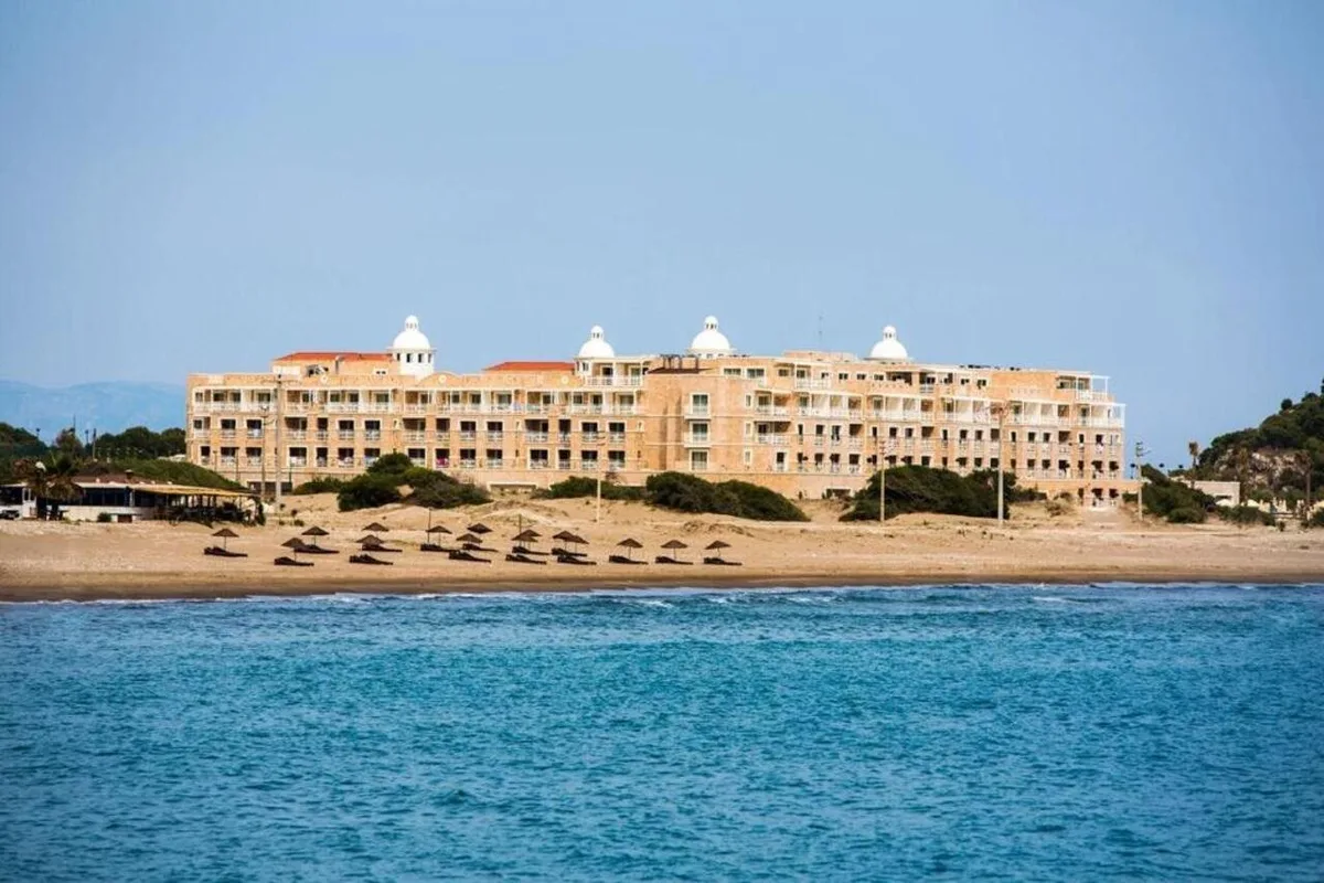 Andriake Beach Club — hoofdfoto