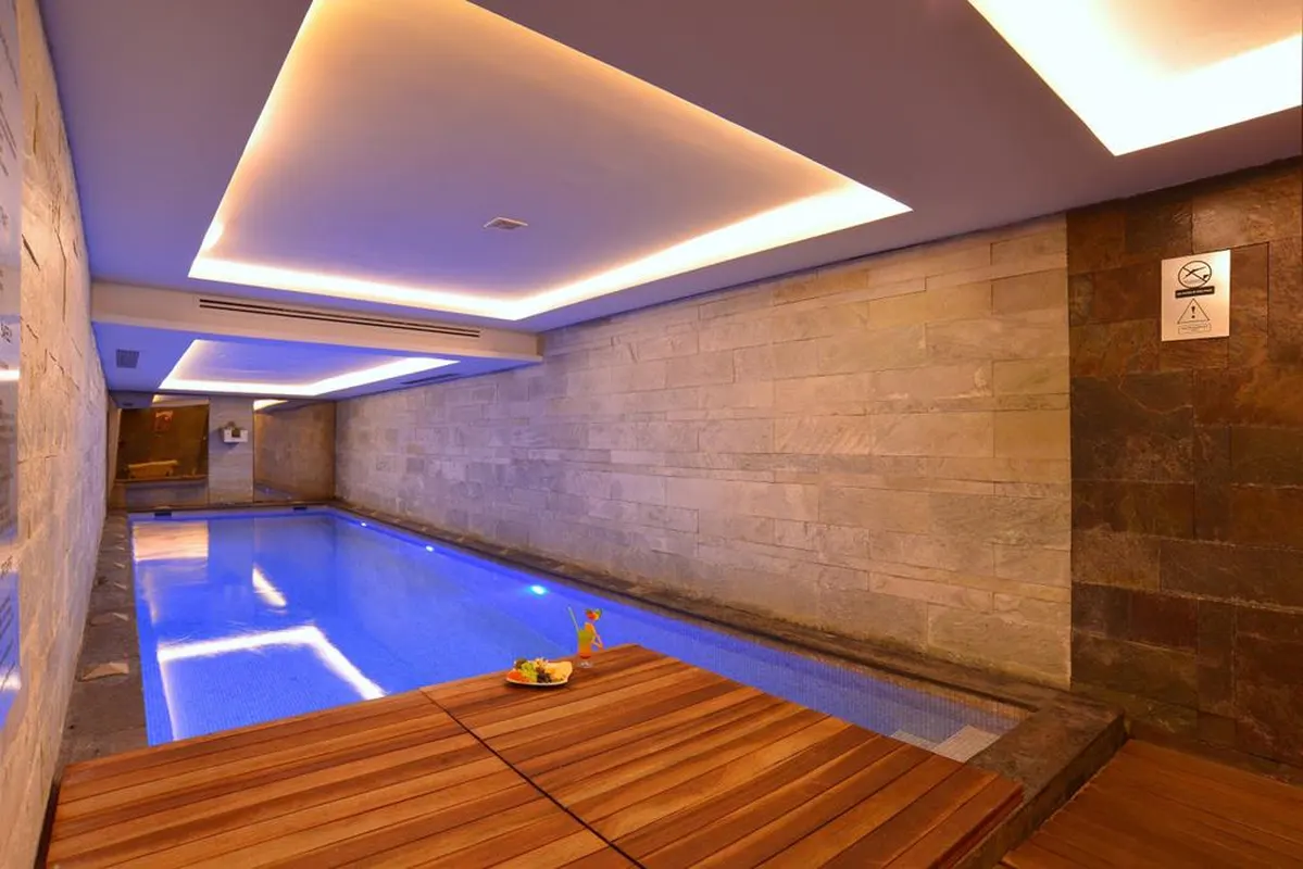 Pera Tulip — hoofdfoto