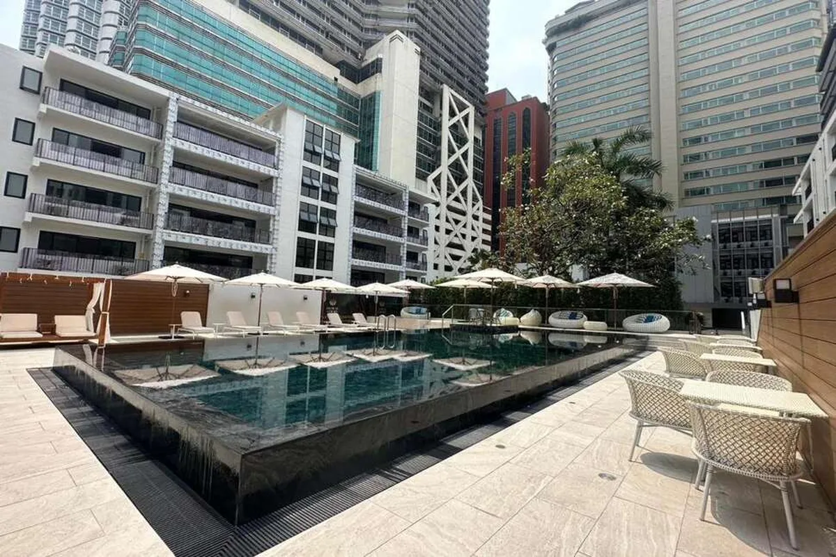 Floral Court Hotel & Residence — hoofdfoto