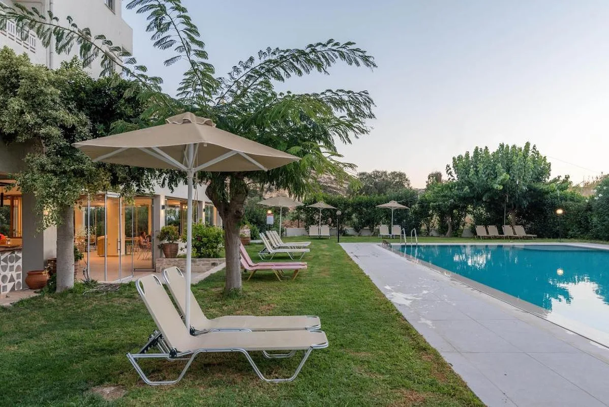Matala Bay Apartments — hoofdfoto