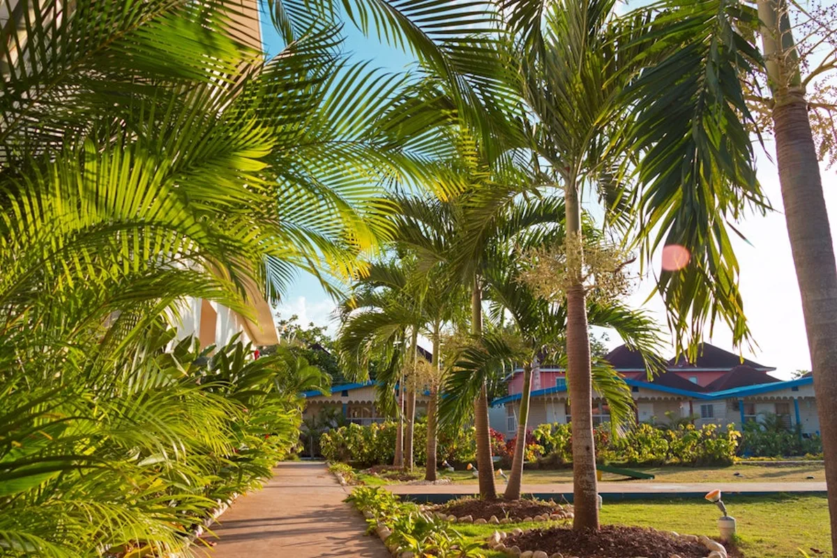 Travellers Beach Resort — hoofdfoto
