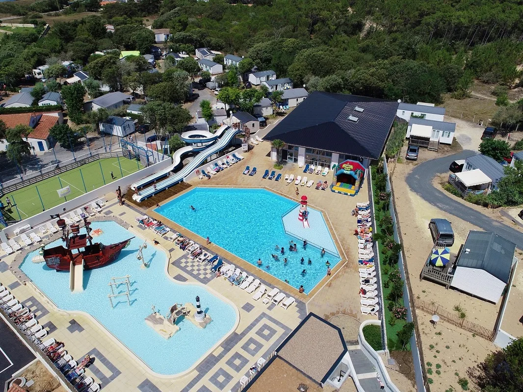 Camping L Anse Des Pins — hoofdfoto