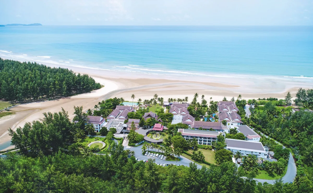 Apsara Beachfront Resort and Villa — hoofdfoto