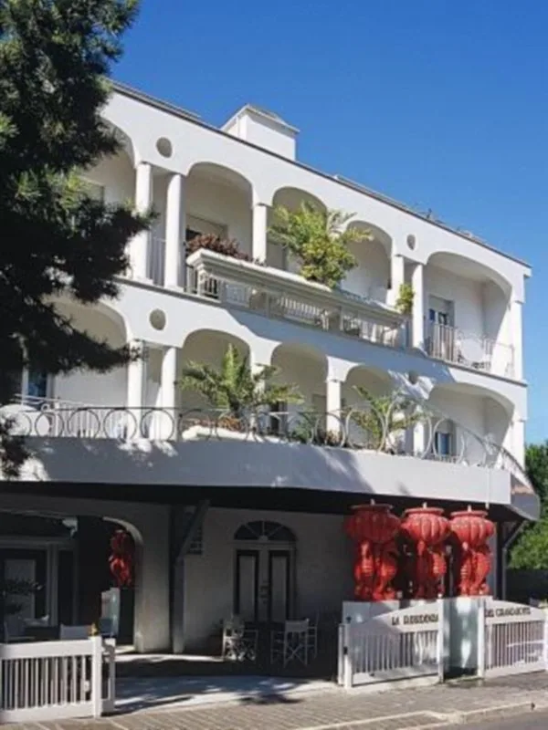 M Glamour Hotel — hoofdfoto