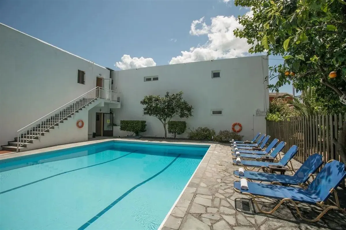 Popi Star Hotel — hoofdfoto