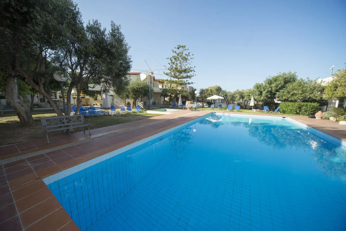 Creteco Hotel & Suites (ex. Kritzas Beach) — hoofdfoto