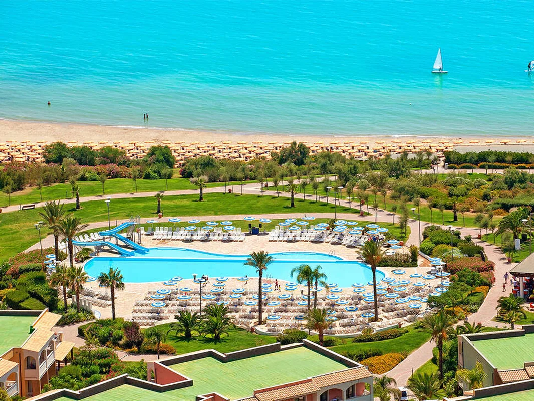 Serenusa Resort, hoofdfoto