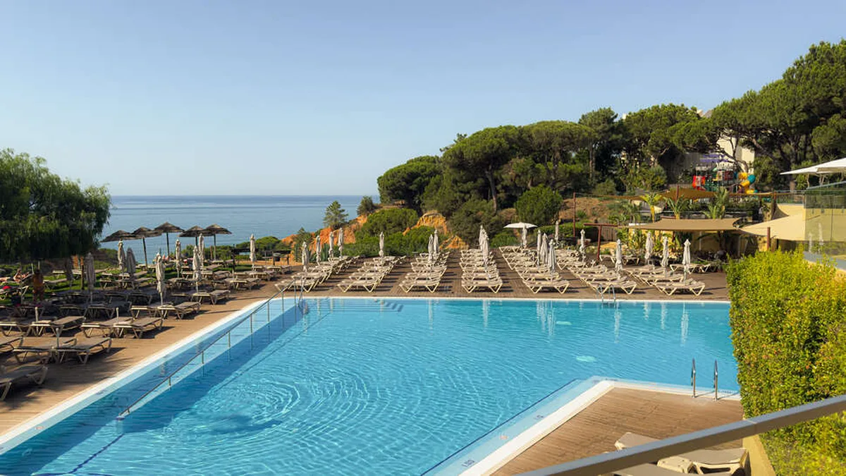 Falesia Beach Resort — hoofdfoto