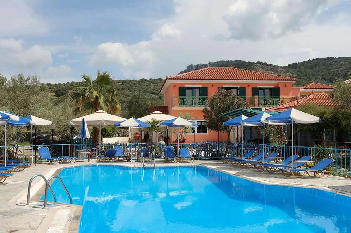 Harris Hotel — hoofdfoto