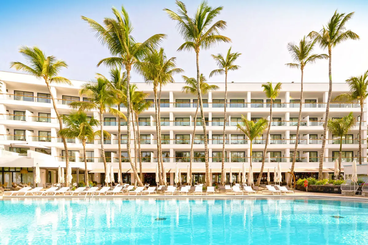 Fariones Hotel — hoofdfoto