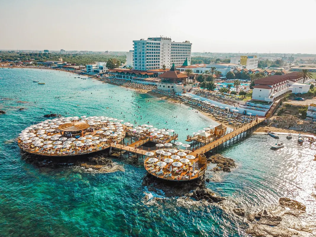 Salamis Bay Conti — hoofdfoto