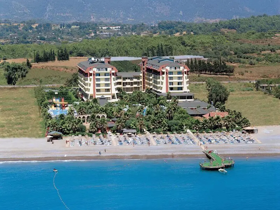 Meryan Hotel — hoofdfoto