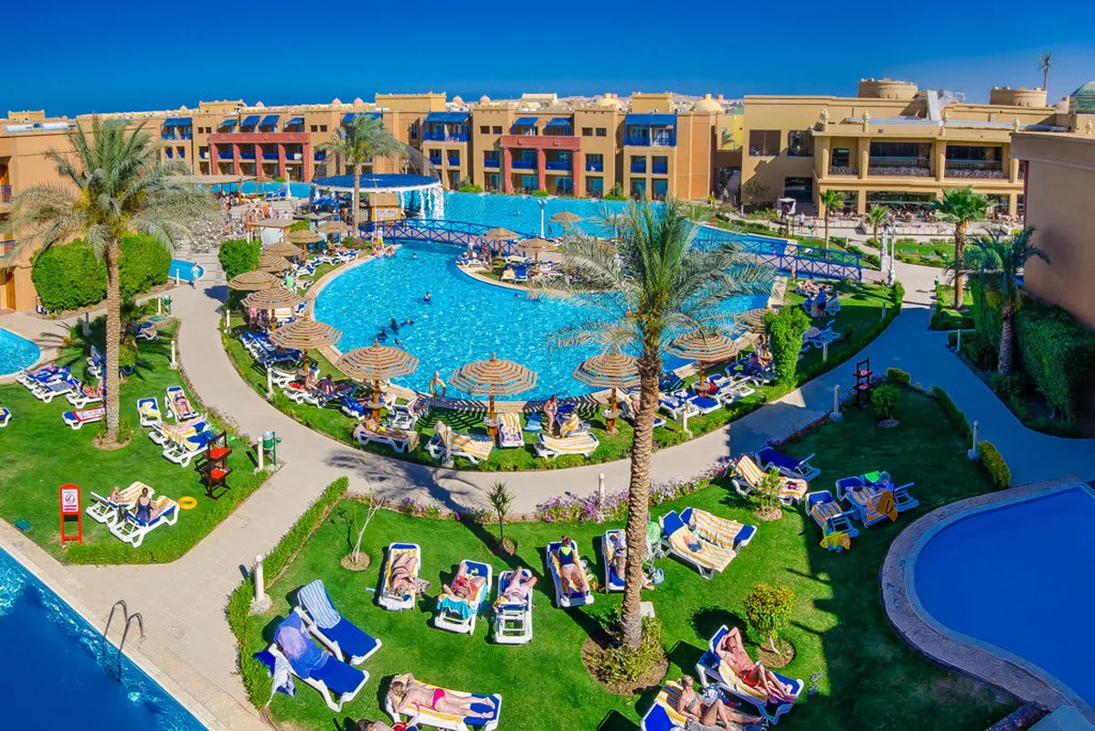 Titanic Palace & Aqua Park — hoofdfoto