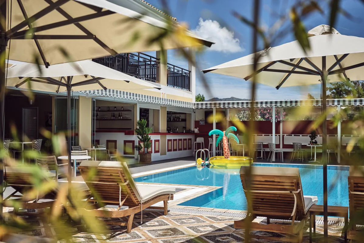 Cactus Hotel, hoofdfoto