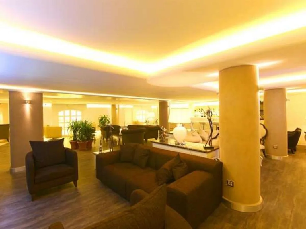 Monaco Hotel, hoofdfoto
