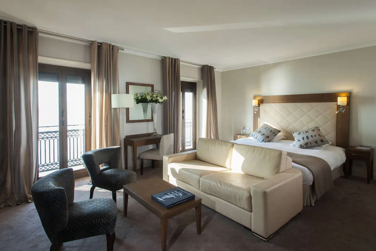 Hotel Westminster — hoofdfoto