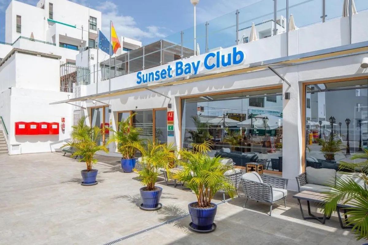 Sunset Bay Club — hoofdfoto