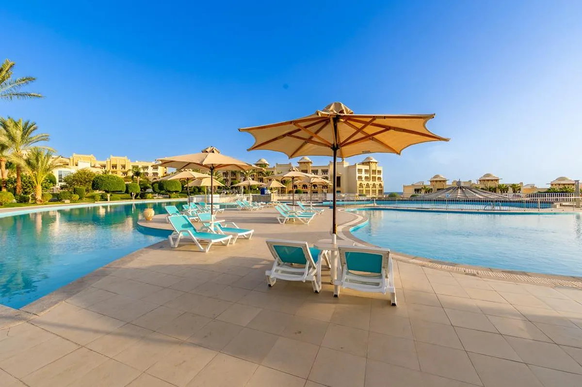 Serenity Alpha Beach — hoofdfoto