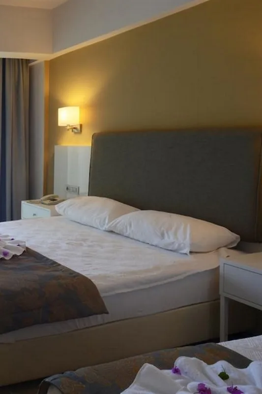 Maris Beach Hotel — hoofdfoto